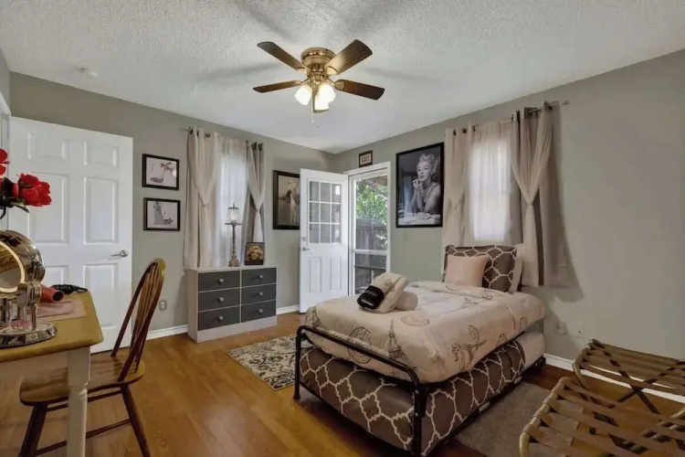Marilyn House Iconic Charm 3 Mins to Downtown!
