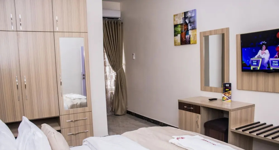 Dicon Apartments