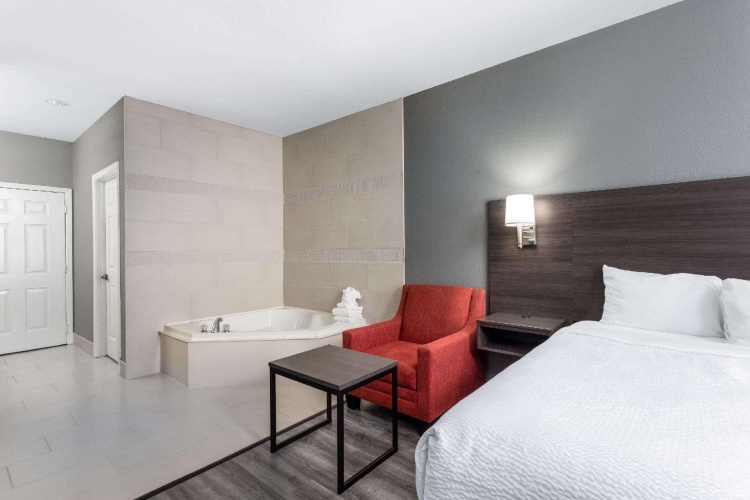 Deluxe Double Suite
