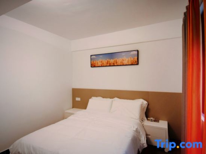 1 Bedroom Deluxe Suite