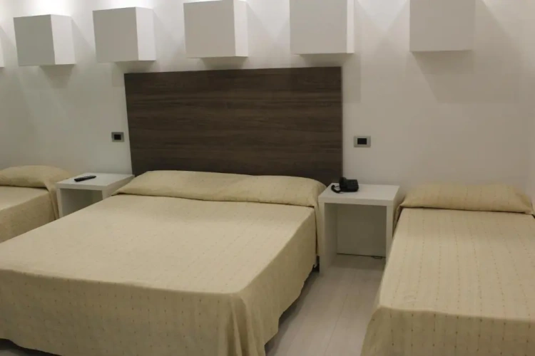 Standard Quadruple room
