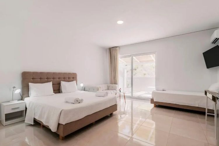 Bamboo Suites Adults Only