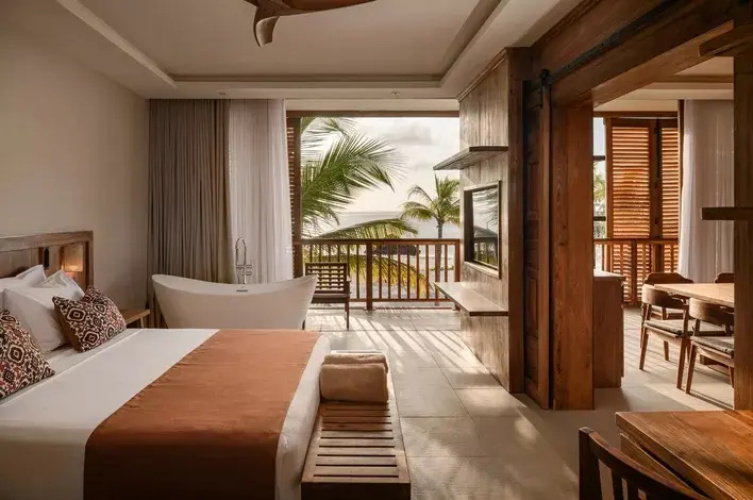 Royal Double Suite oceanfront