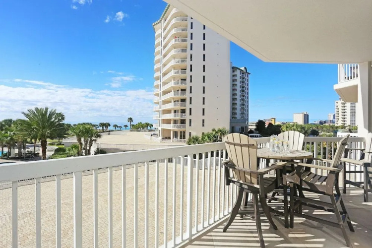 St Croix 305 Silver Shells 115858 by RedAwning