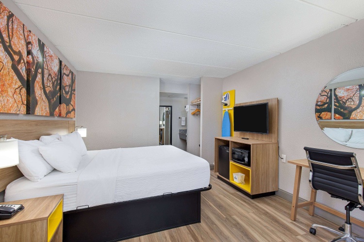 Guest rooms