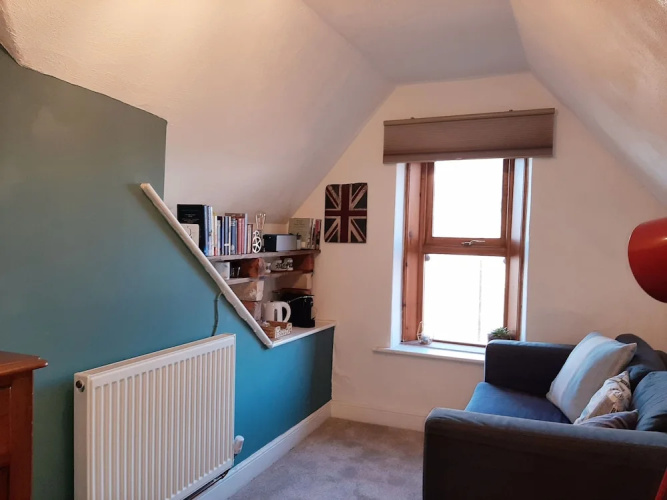 Tŷ Selah, Rugby Ave, Neath