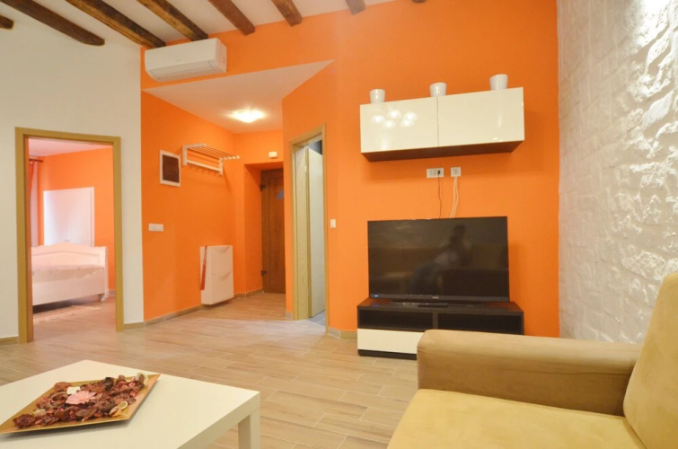 Apartment Nina