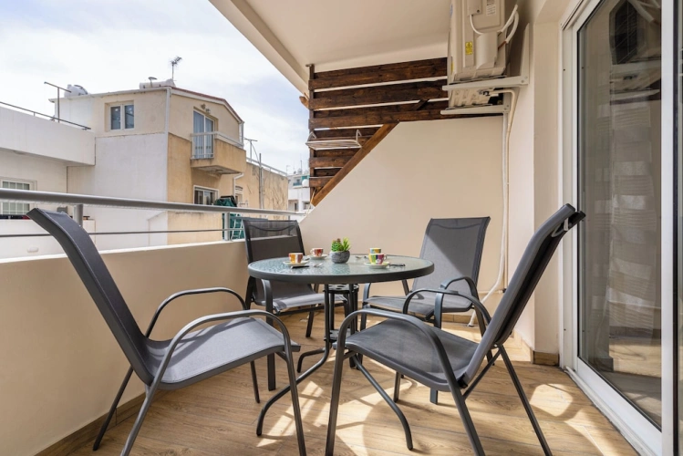 2 Bedrooms Apartment with balcony and with city view