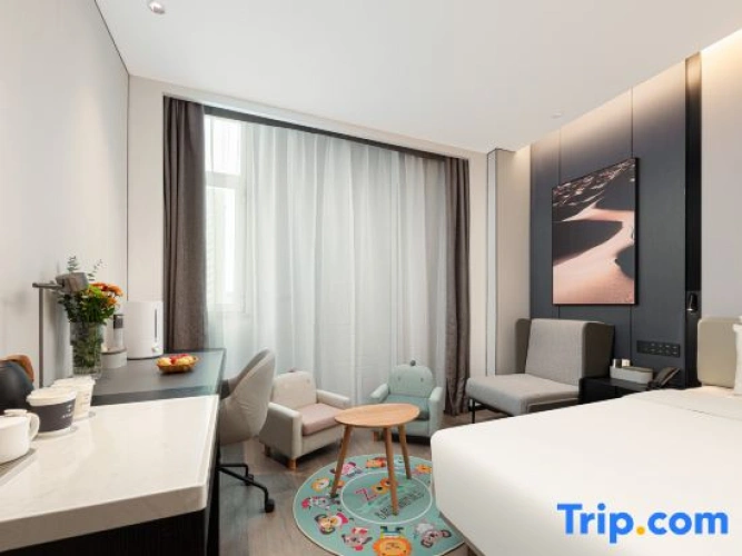 Executive Twin Family room
