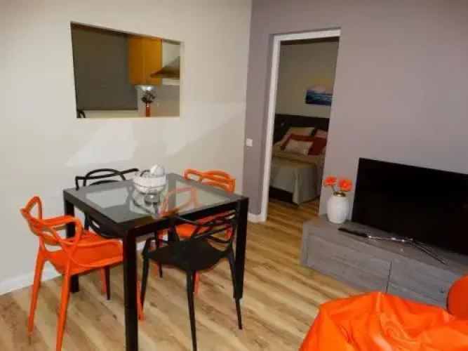 Feel at Sants Apartments