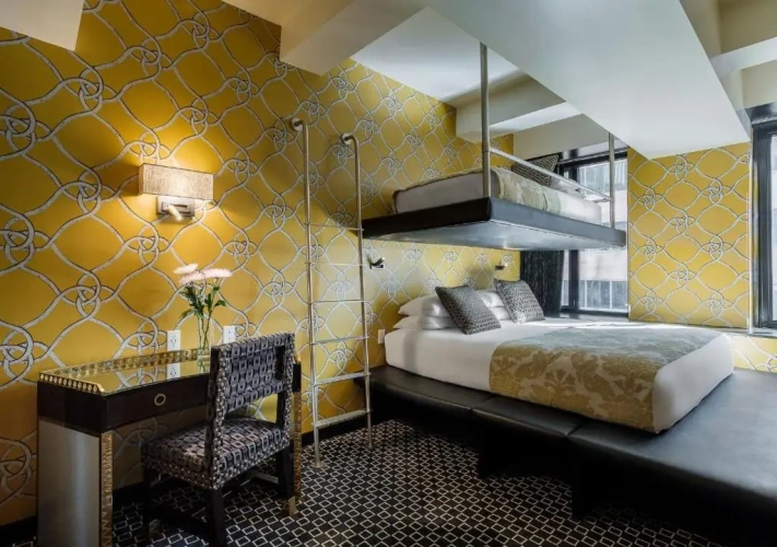 Triple room