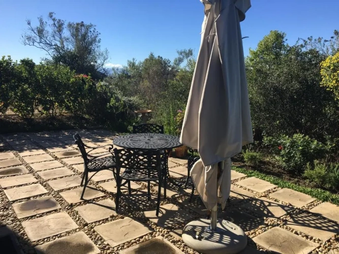 1 Bedroom Cottage with view
