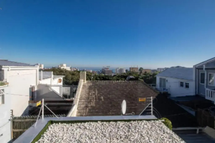 Stylish 1 bedroomed apartment in Sea Point - Caprice