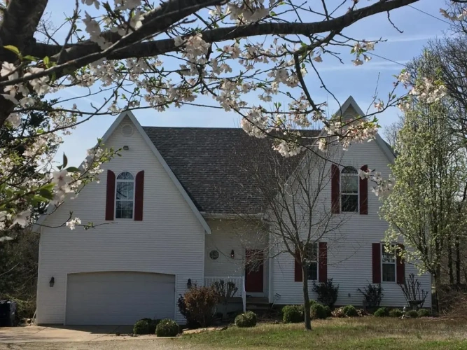 5 Bedrooms Cottage