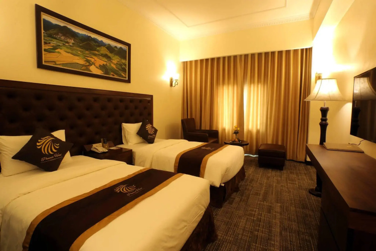 Phoenix Hotel