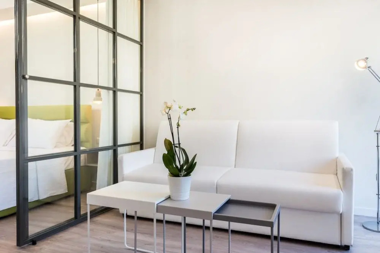 Syntagma modern new flat - large balcony