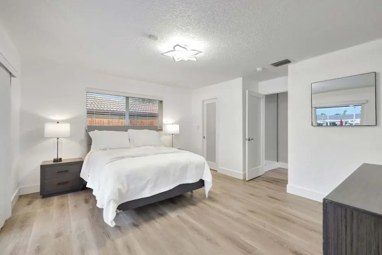 Waterfront Paradise Chic 3 BDR