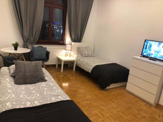 2 Bedrooms Apartment