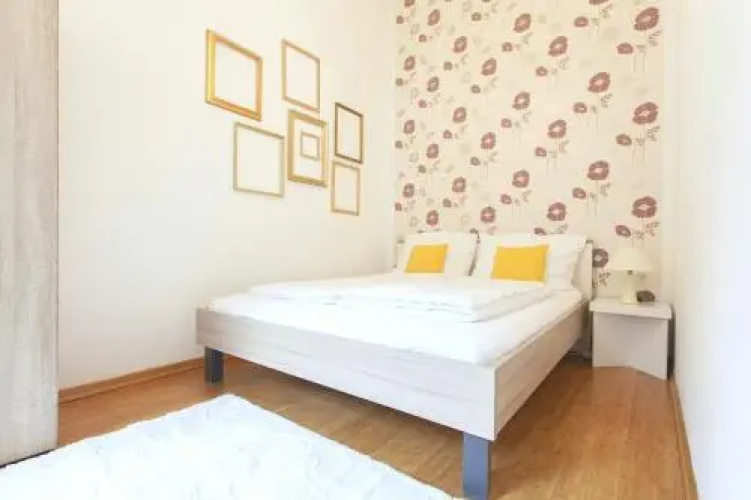Bumblebee Luxury Apartments