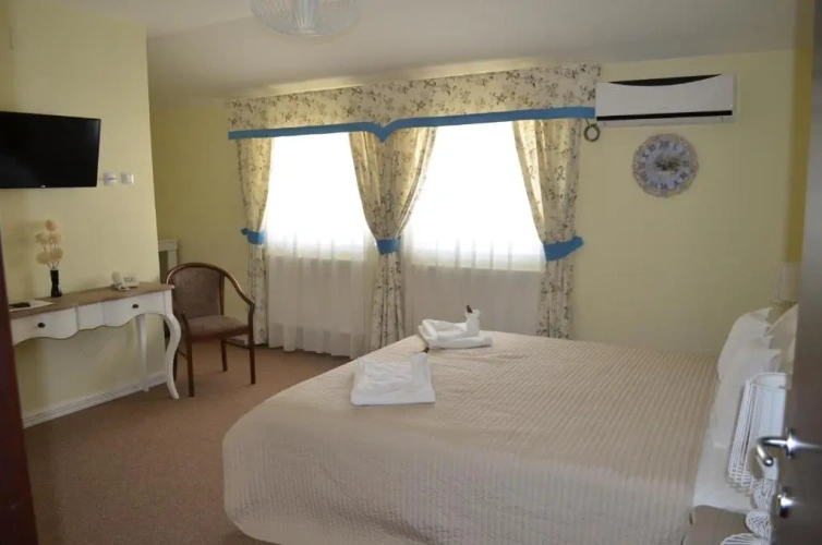 Standard Double room with view