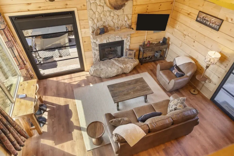 Elk Lodge Cabin for 4!