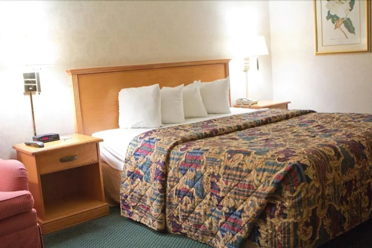 Ashlan Inn Hotel
