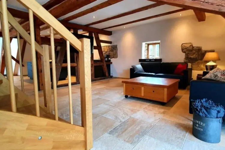 Apartment Vertex