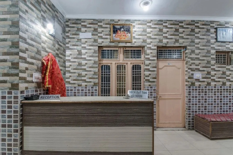 OYO 24893 Palak Lodge