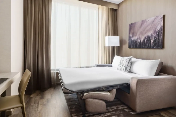 Standard Double room with city view