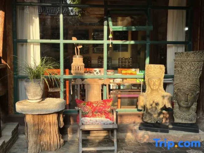Yunguichu Chain Inn