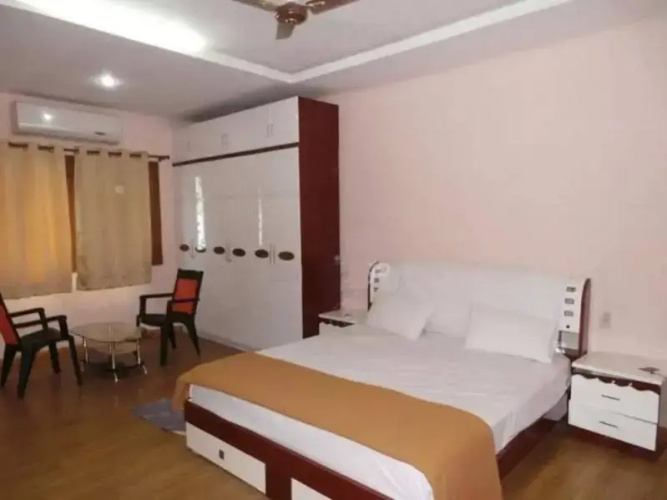 Royal Comfort Suites