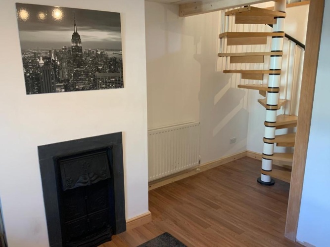 2 Bedrooms Cottage