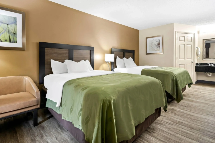 Standard Quadruple room