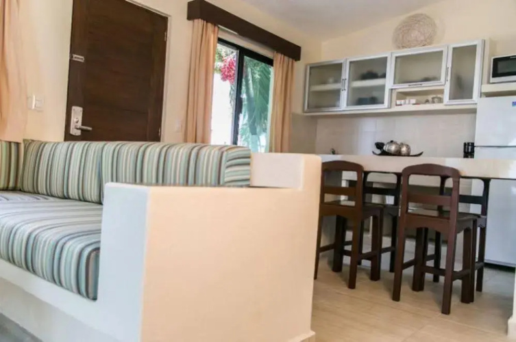 Coral Pacifico Hotel & Villas