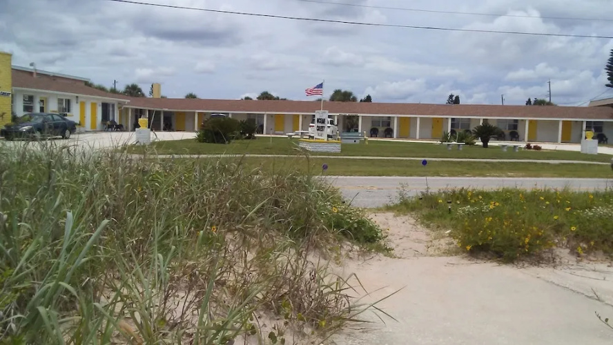 Ocean Crest Motel