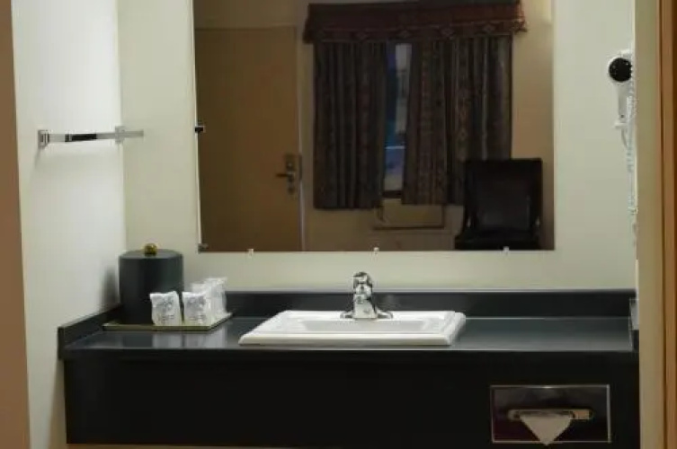 Western Traveller Motel