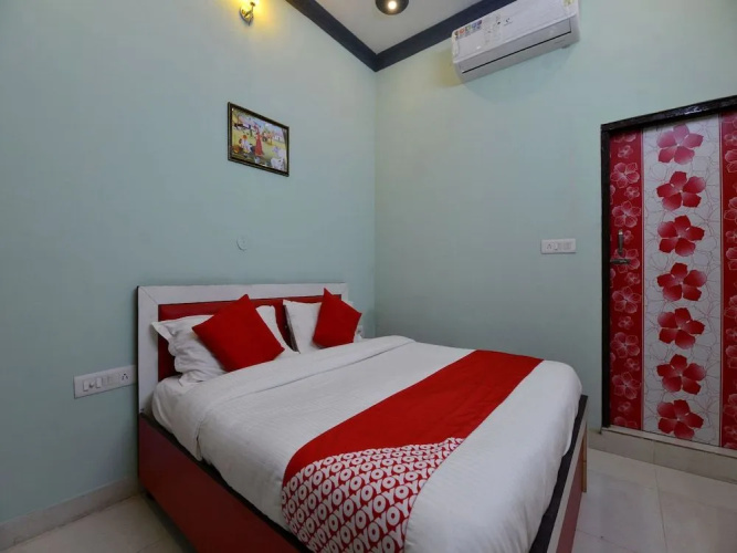 OYO 12505 Hotel MJ