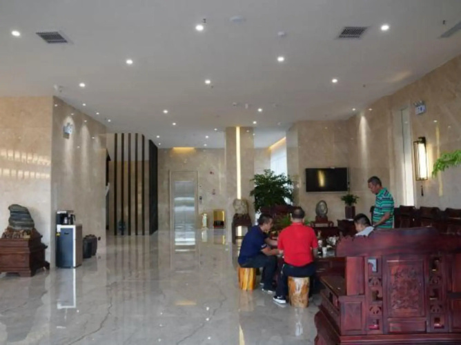 Baoshan Jiahu Hotel