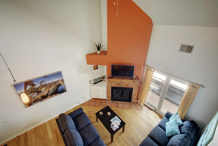 4 Bedroom Penthouse Suite by AustinStays