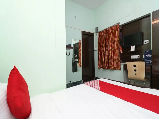 Studio Atrium by OYO Rooms