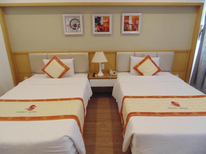 Luxury Twin room with city view