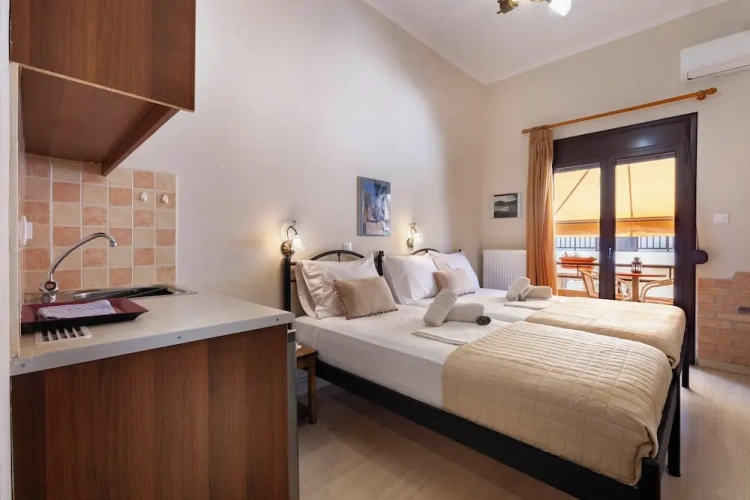 Triple Studio with balcony