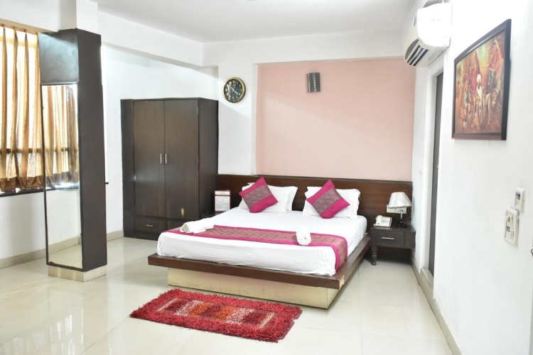 Standard Family room