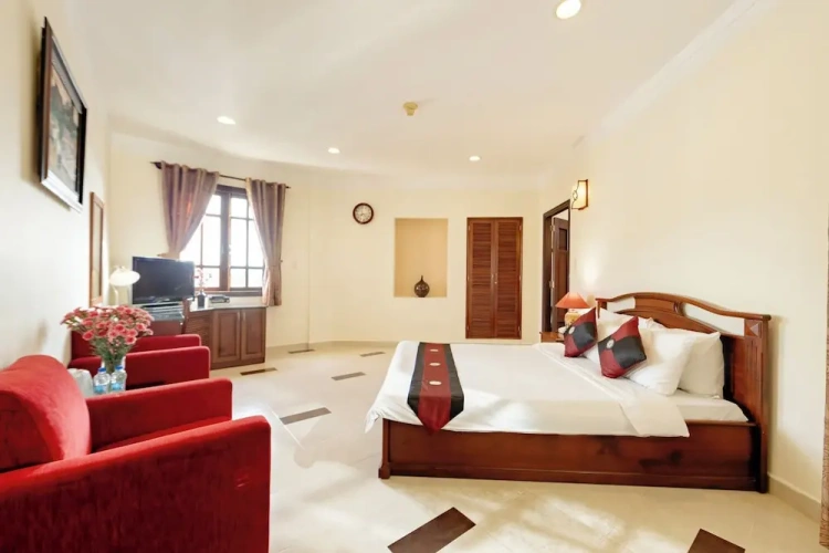 Deluxe Double room with city view