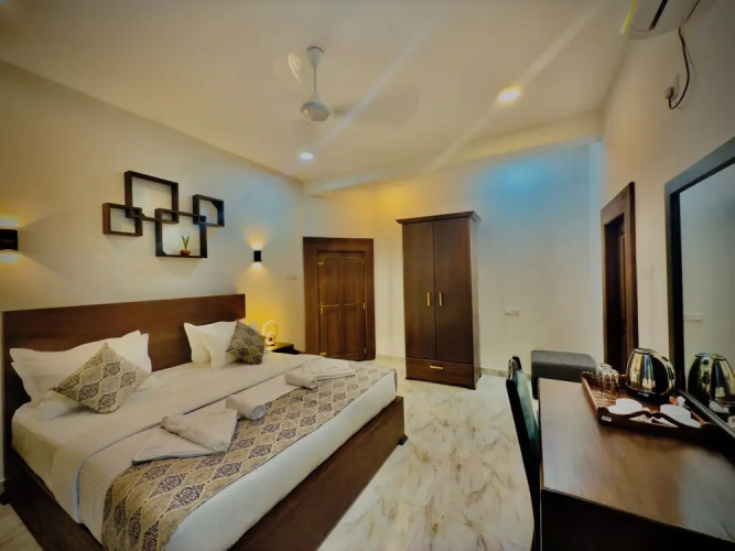 Aloe Transit Hotel