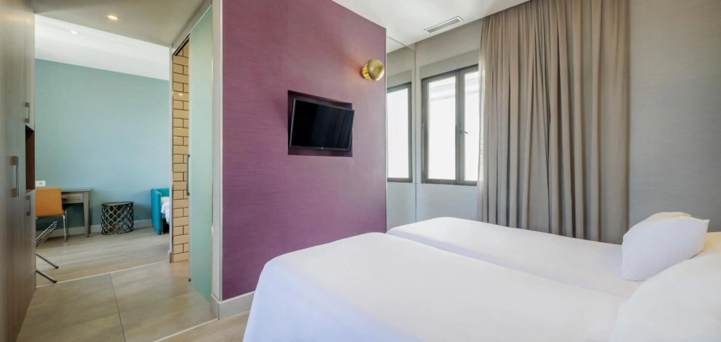 Myhotel CMYK Ratchada