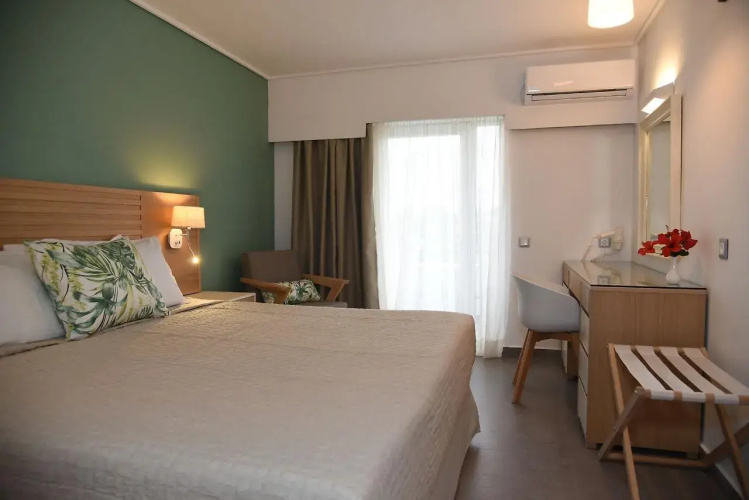 Palm Beach Hotel - Adults only