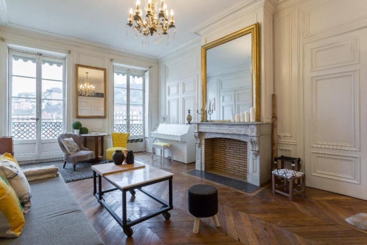 Deluxe Apartment