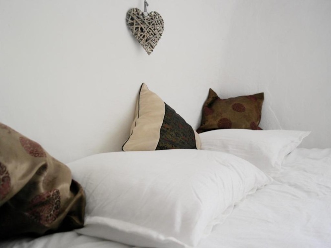 2 Bedrooms Cottage