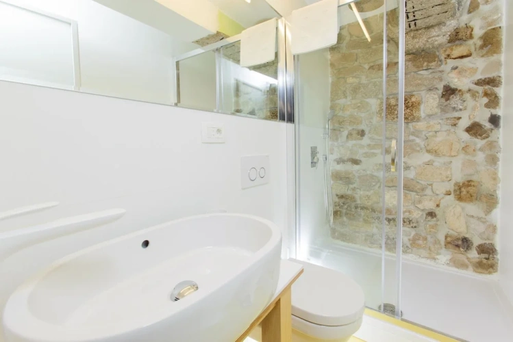 Deluxe Double room with balcony and with city view